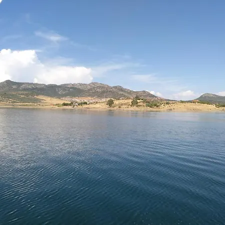 Casa En El Pantano De Orellana * Orellana de la Sierra