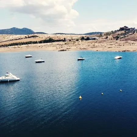 Casa En El Pantano De Orellana Dom wakacyjny *